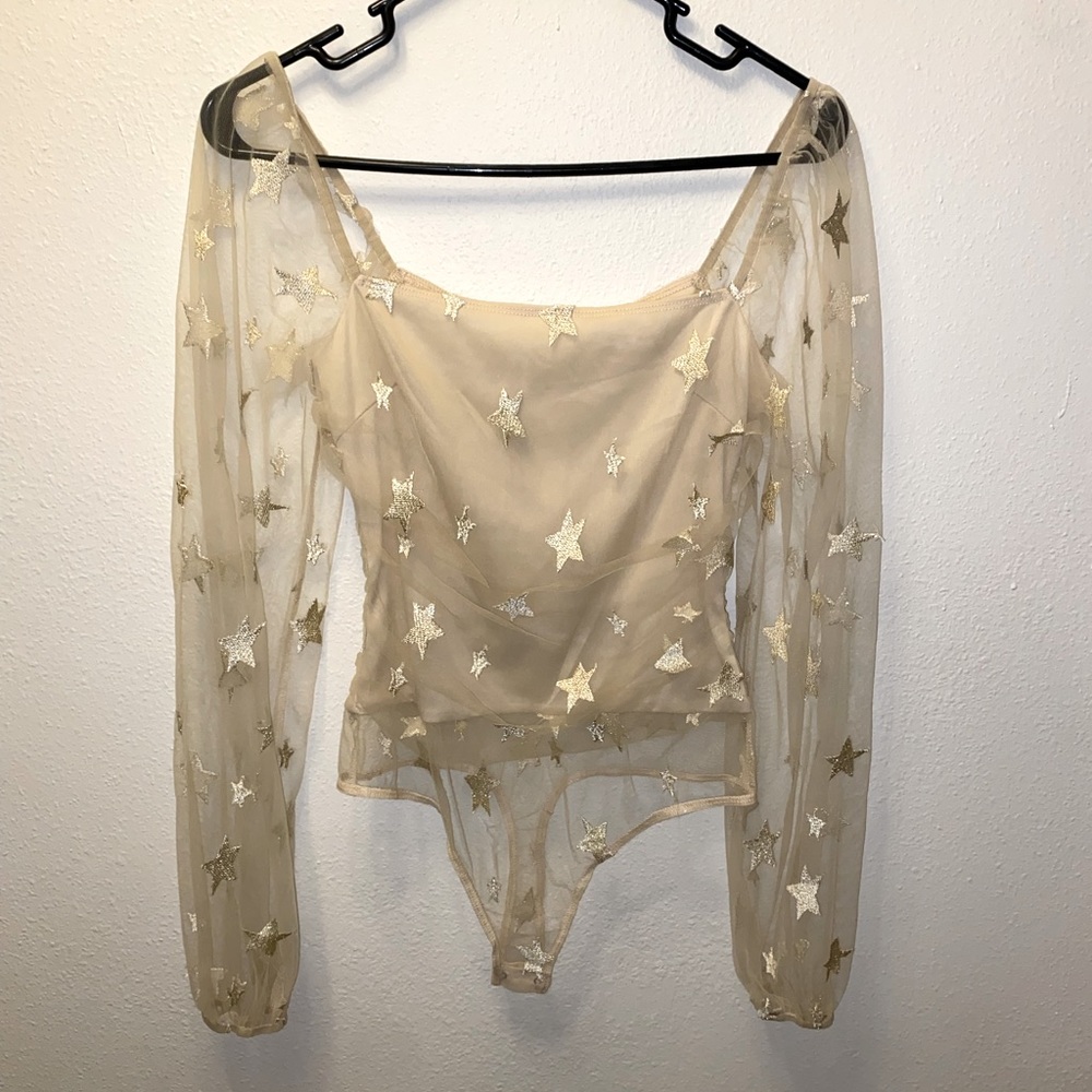 Le Lis Collection